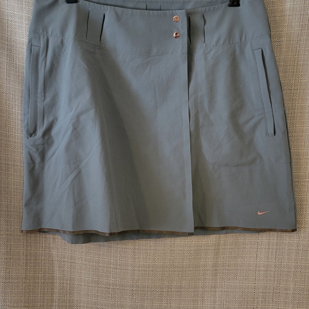 Nike Gray Skirt with Pink Logo